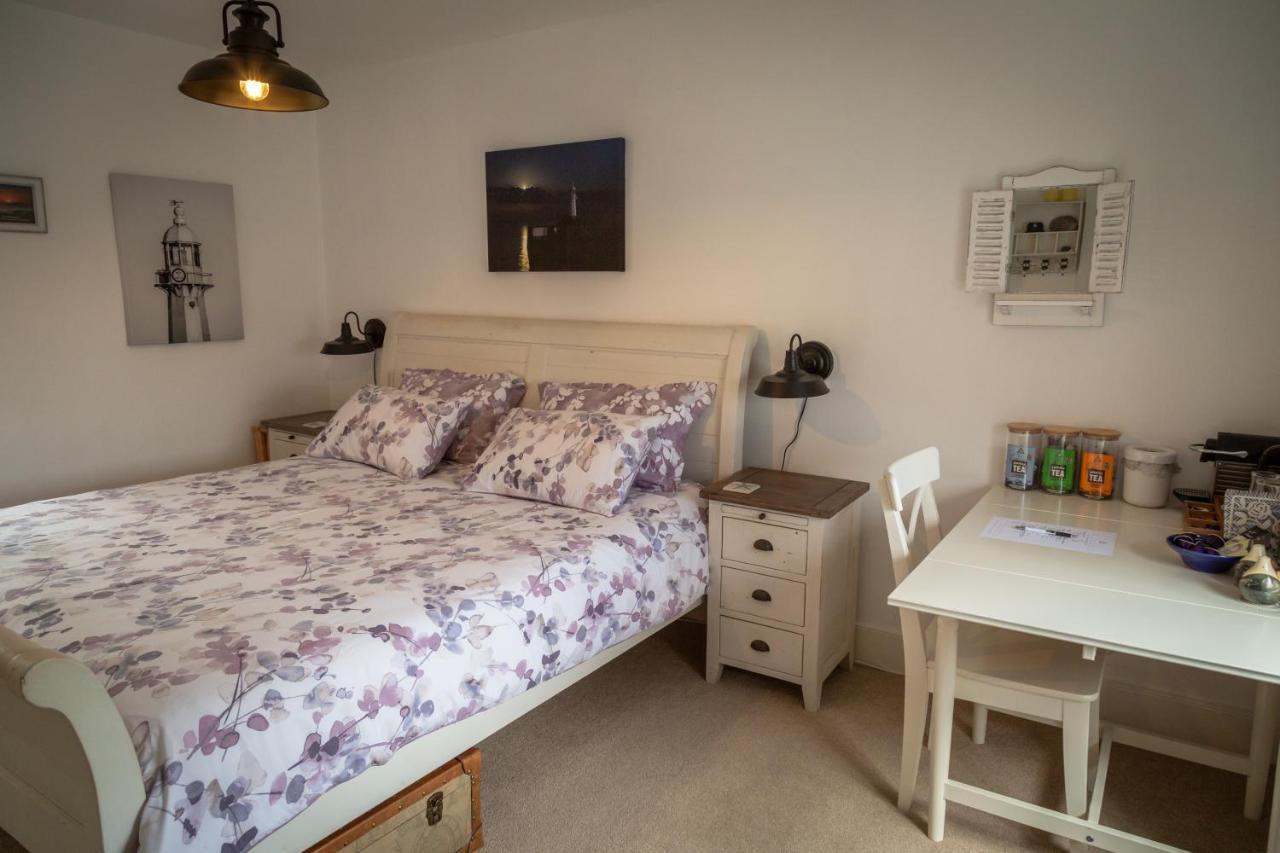 Stone'S Throw Cottage เมวากิสซีย์ ภายนอก รูปภาพ